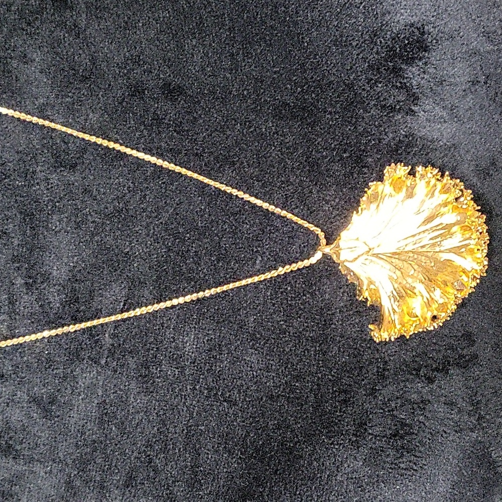 Gold leaf
